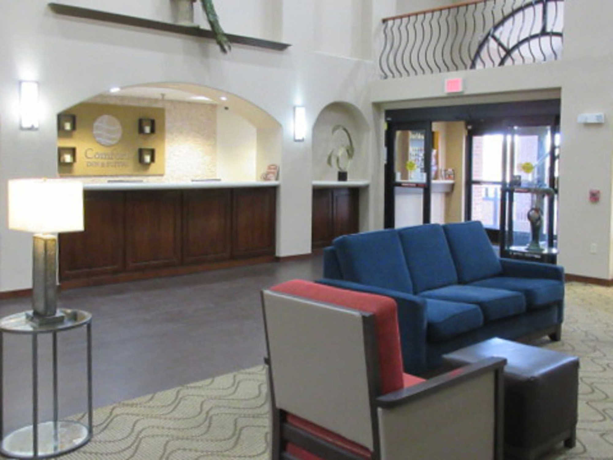 Comfort & Airport-american Way 2* Memphis